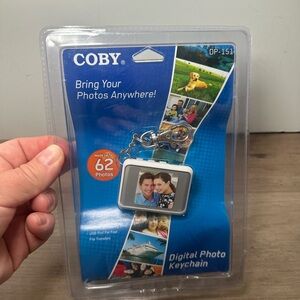 COBY Digital Photo Keychain DP151 Blue Holds 60 Color Display 1.5" 4 Hrs Viewing